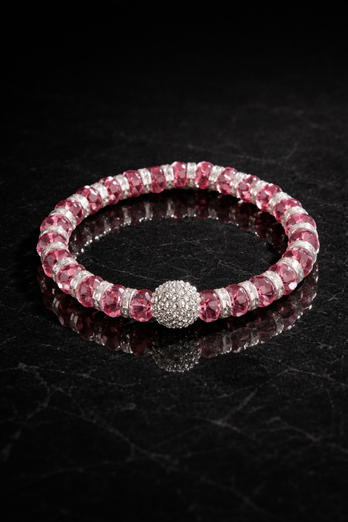 Premium Pembe Kristal Taşlı Kadın Bileklik – Parlak Taş Detaylı Elastik Şık Tasarım