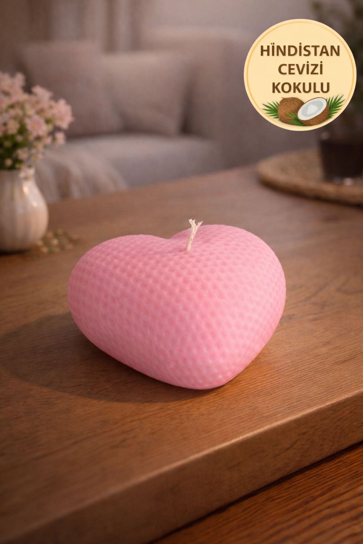 Hindistan Cevizi Kokulu Açık Pembe Renkli Kalpli Mum